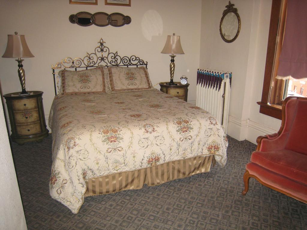 Deadwood Dick'S Hotel Rum bild