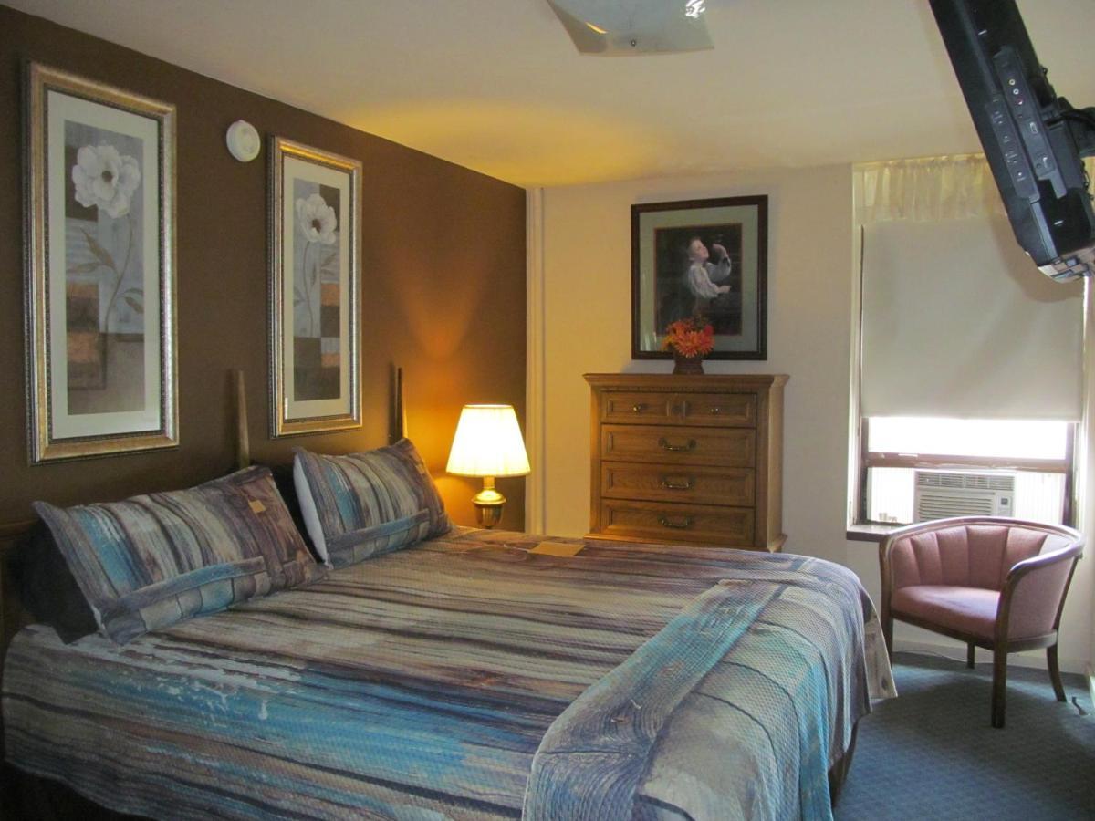 Deadwood Dick'S Hotel Rum bild