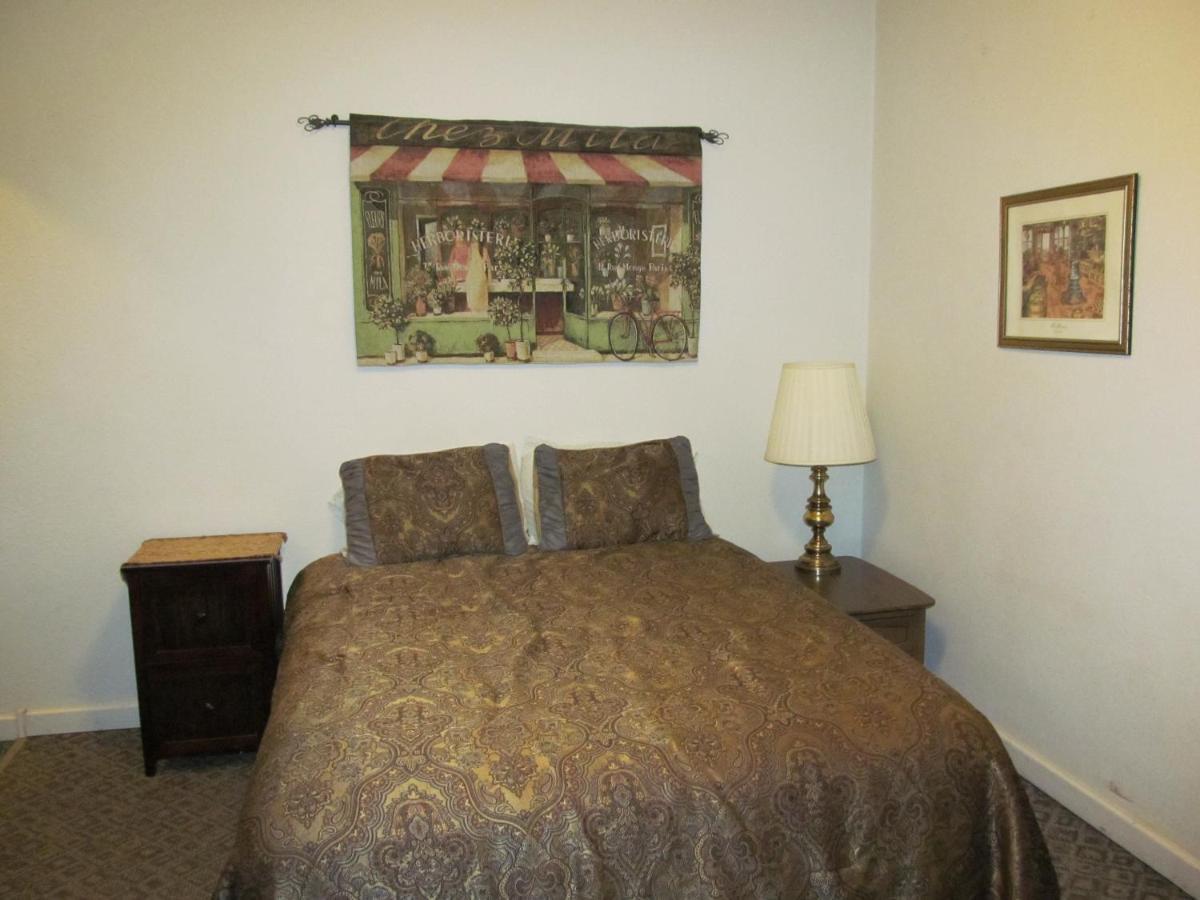 Deadwood Dick'S Hotel Rum bild